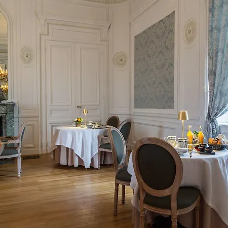 Og Collection Chateau Hotel