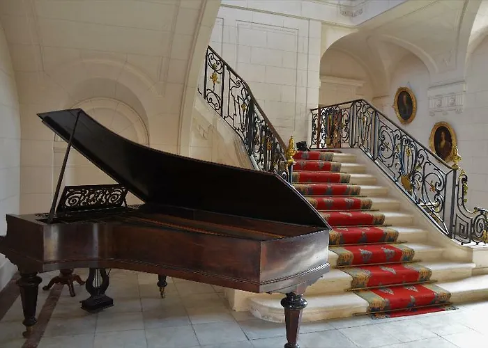 Og Collection Chateau Hotel